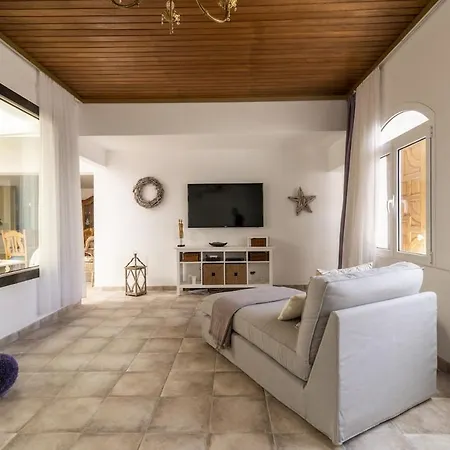 Guestready - Dey-Lomo-Sala-Telde-Casa Domek alpejski *