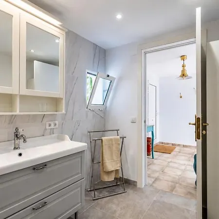 Guestready - Casa Dey Terrace Garden * Telde
